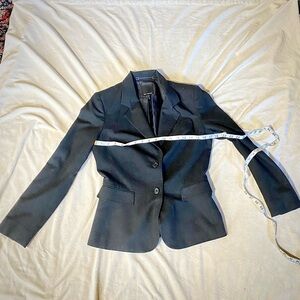 The Limited black blazer suit jacket size 4 excellent condition